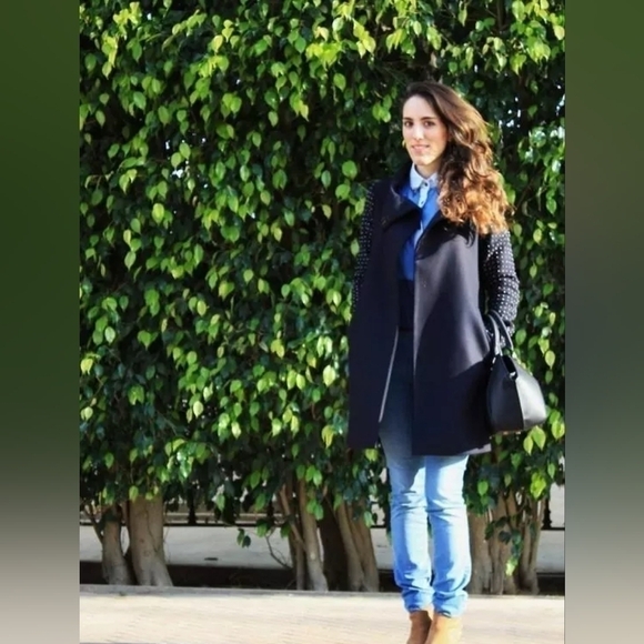 ZARA Woman Bloggers Fave Wool Blend Navy Silver Studded Coat in XS - Picture 3 of 13